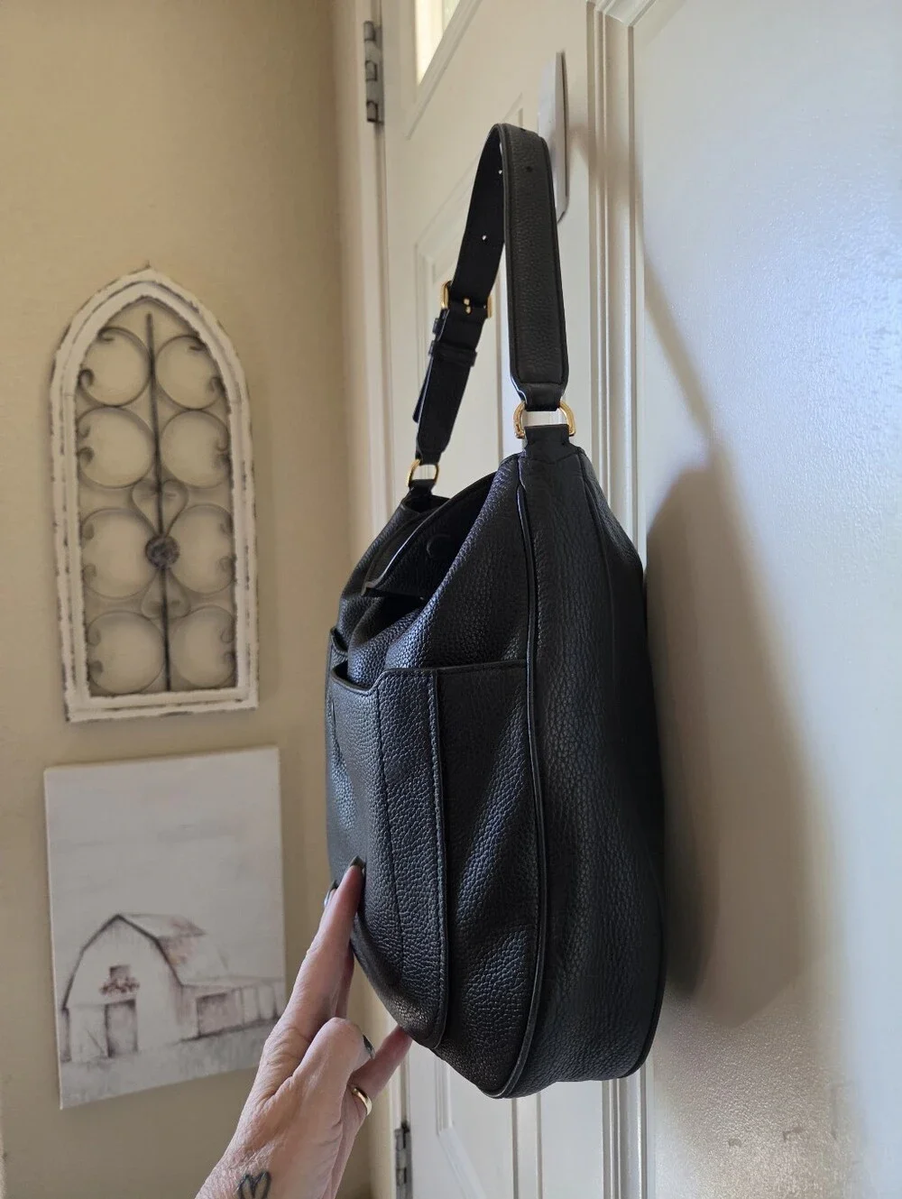 Marc Jacobs Empire City Blk. Pebbled Leather Hobo/Sh. Bag.🖤💛